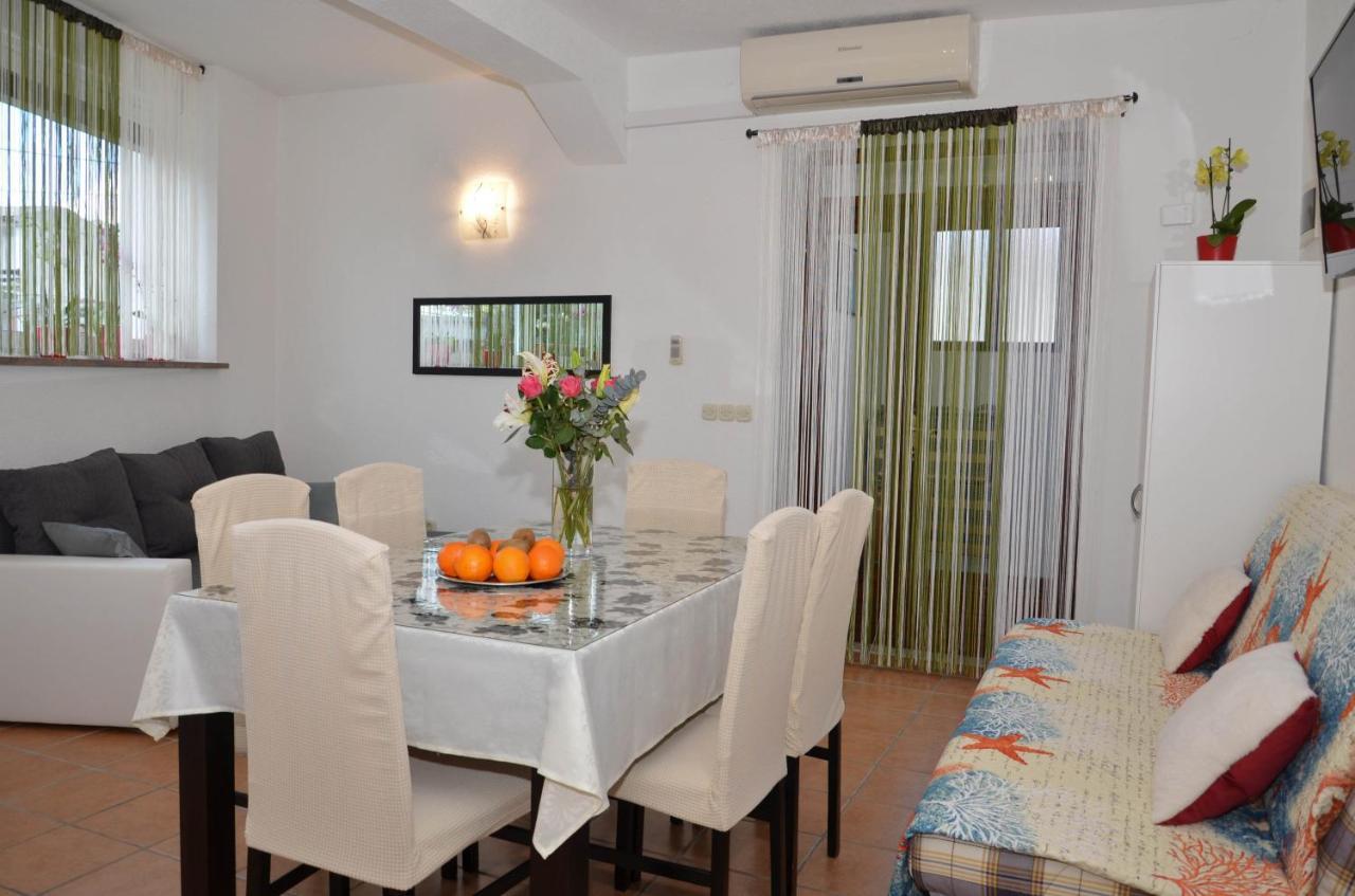 Appartement Ma-Lo à Pirovac Extérieur photo
